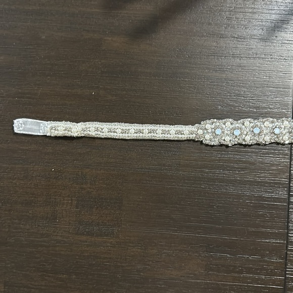 Wedding gown belt - Picture 3 of 6